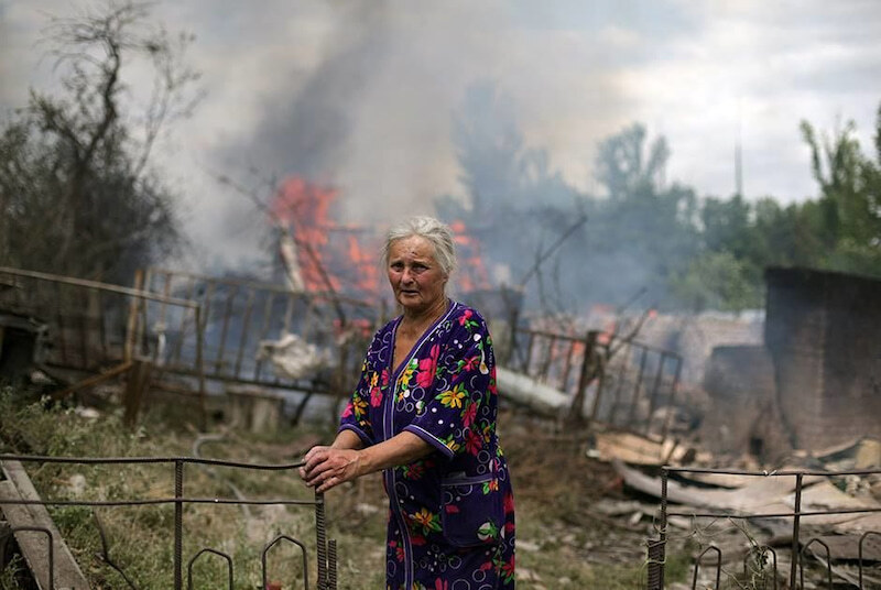 ウクライナ東部の虐殺…