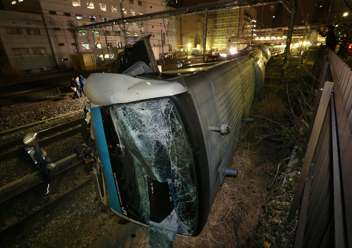 川崎駅で脱線転覆した京浜東北線のe233系 ウラ177編成はどうなったのか Matomehub まとめハブ